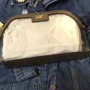 Lg travel see through pouch